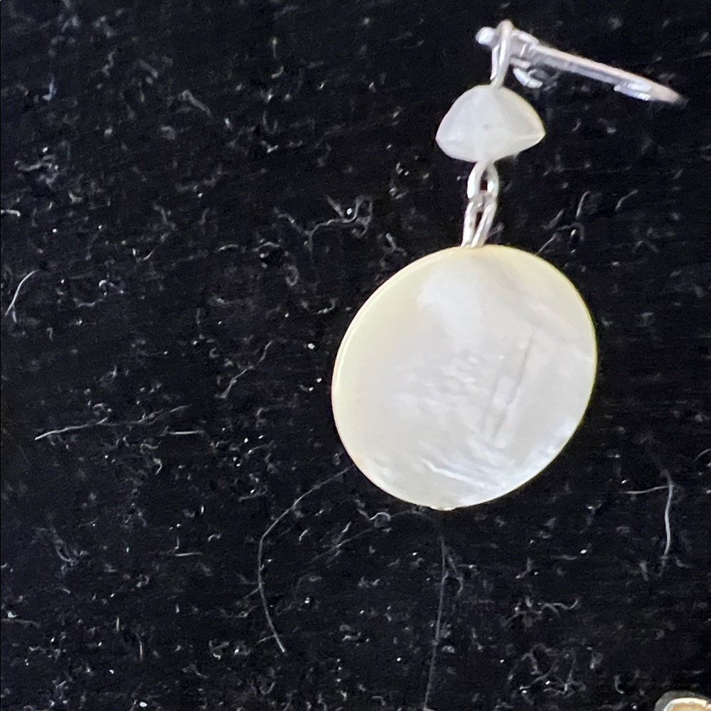Chic Yellow Necklace and Earring Set - Picture 3 of 5